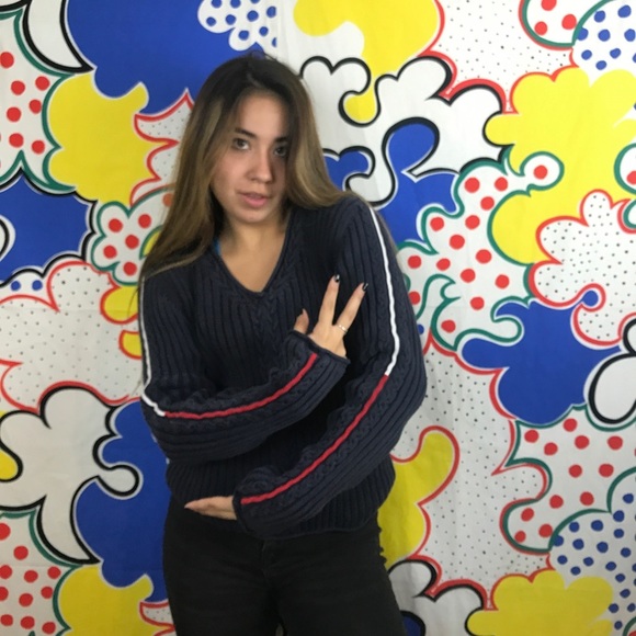Vintage Tommy Hilfiger Sweater - Picture 2 of 5